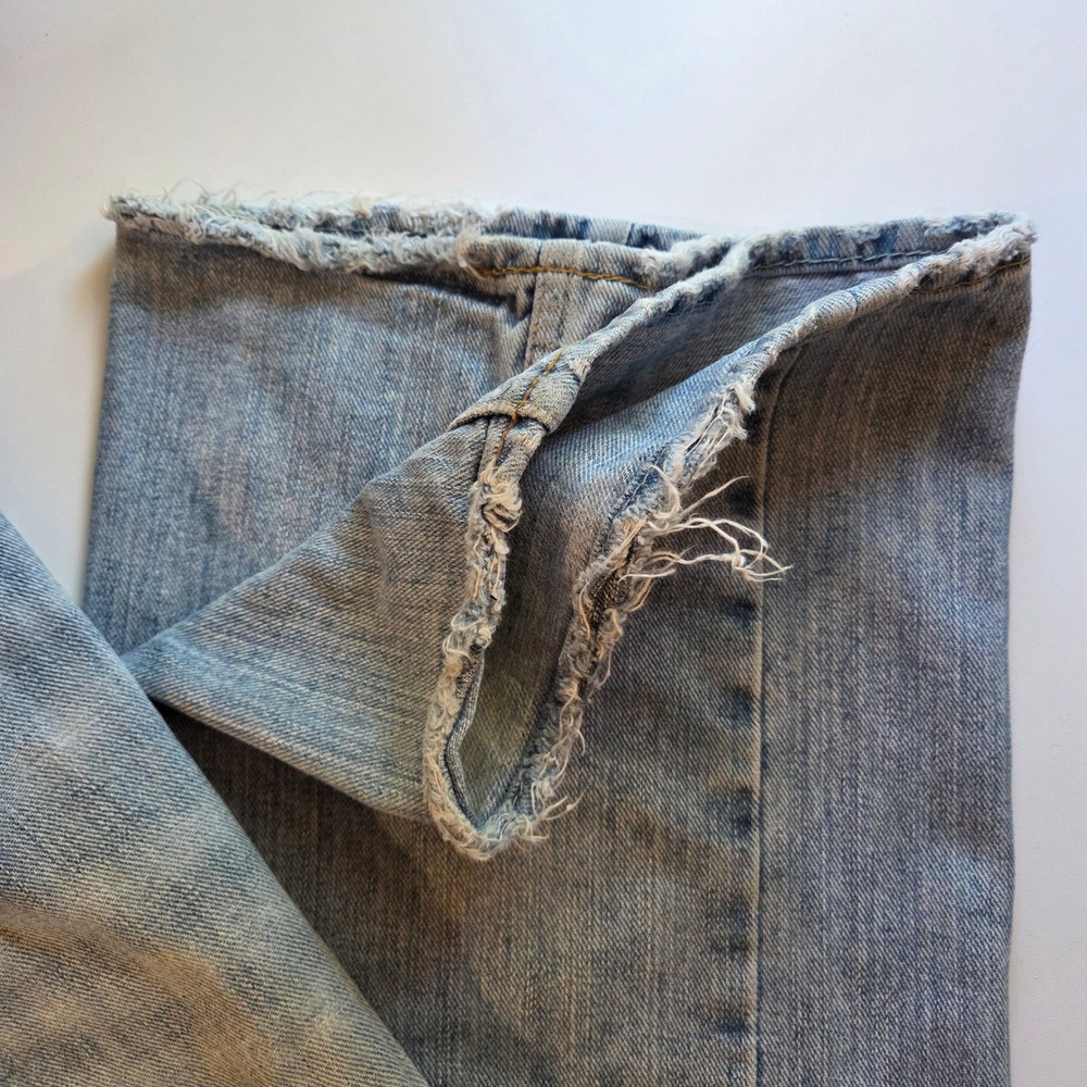 American Eagle Mens Loose Fit Light Wash Distressed Raw Hem Jeans 34x30 Blue - Picture 6 of 16